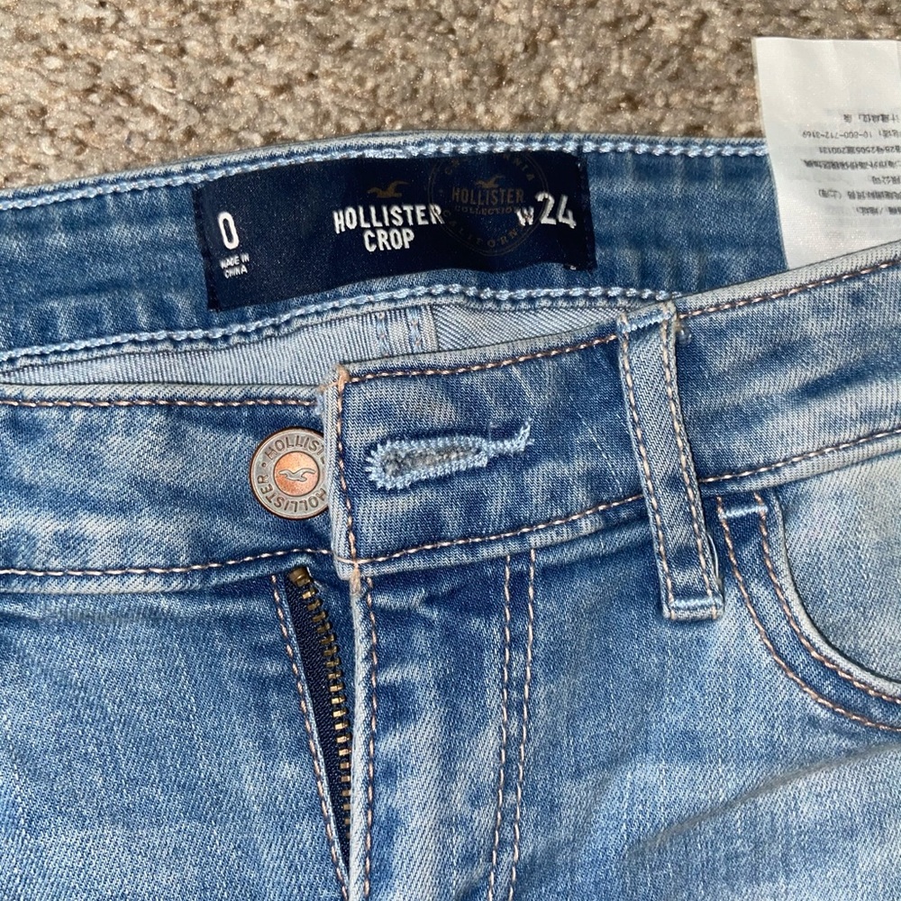 Hollister cuffed Jean - Picture 3 of 4